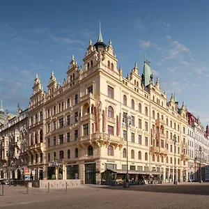 Kings Court Szálloda