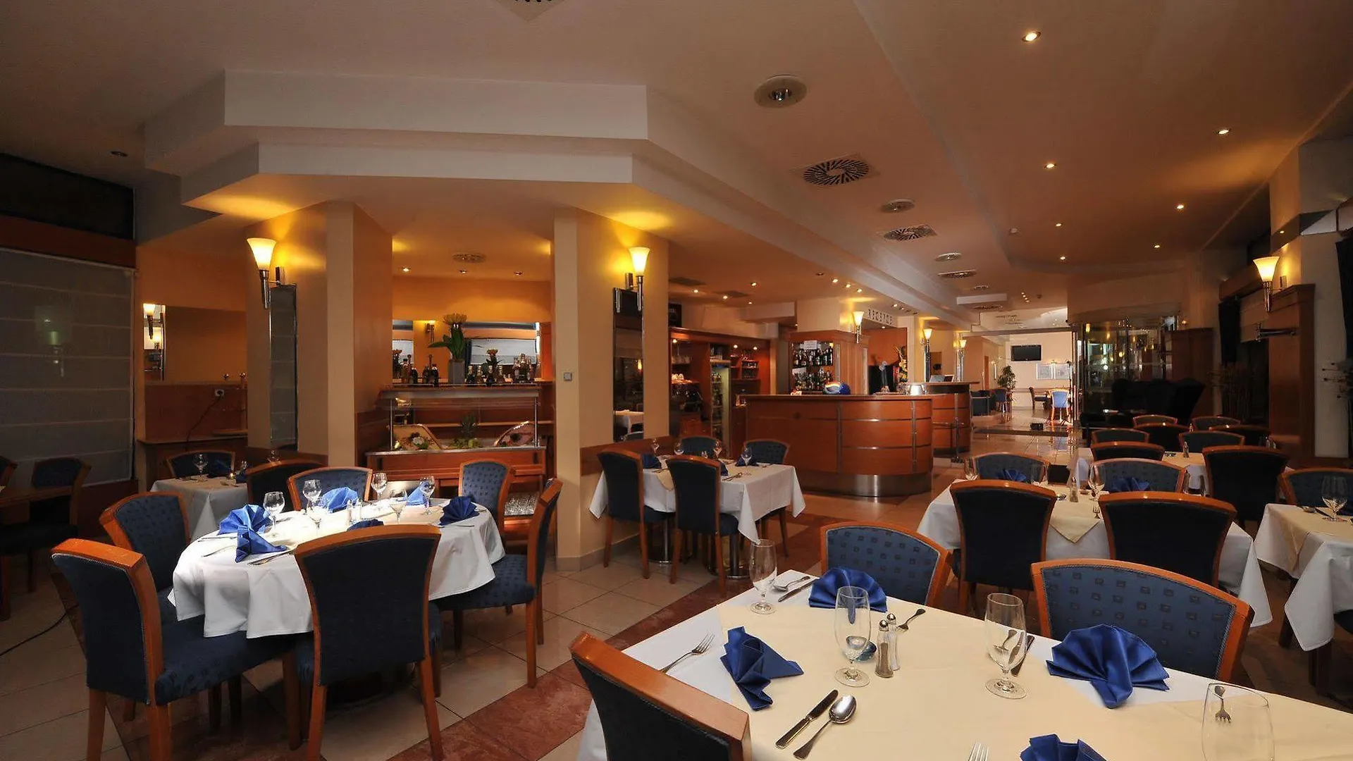 Astoria Hotel Prague 4*,